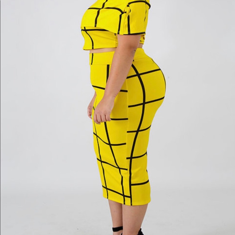 Clothing - Picture 2 of 3